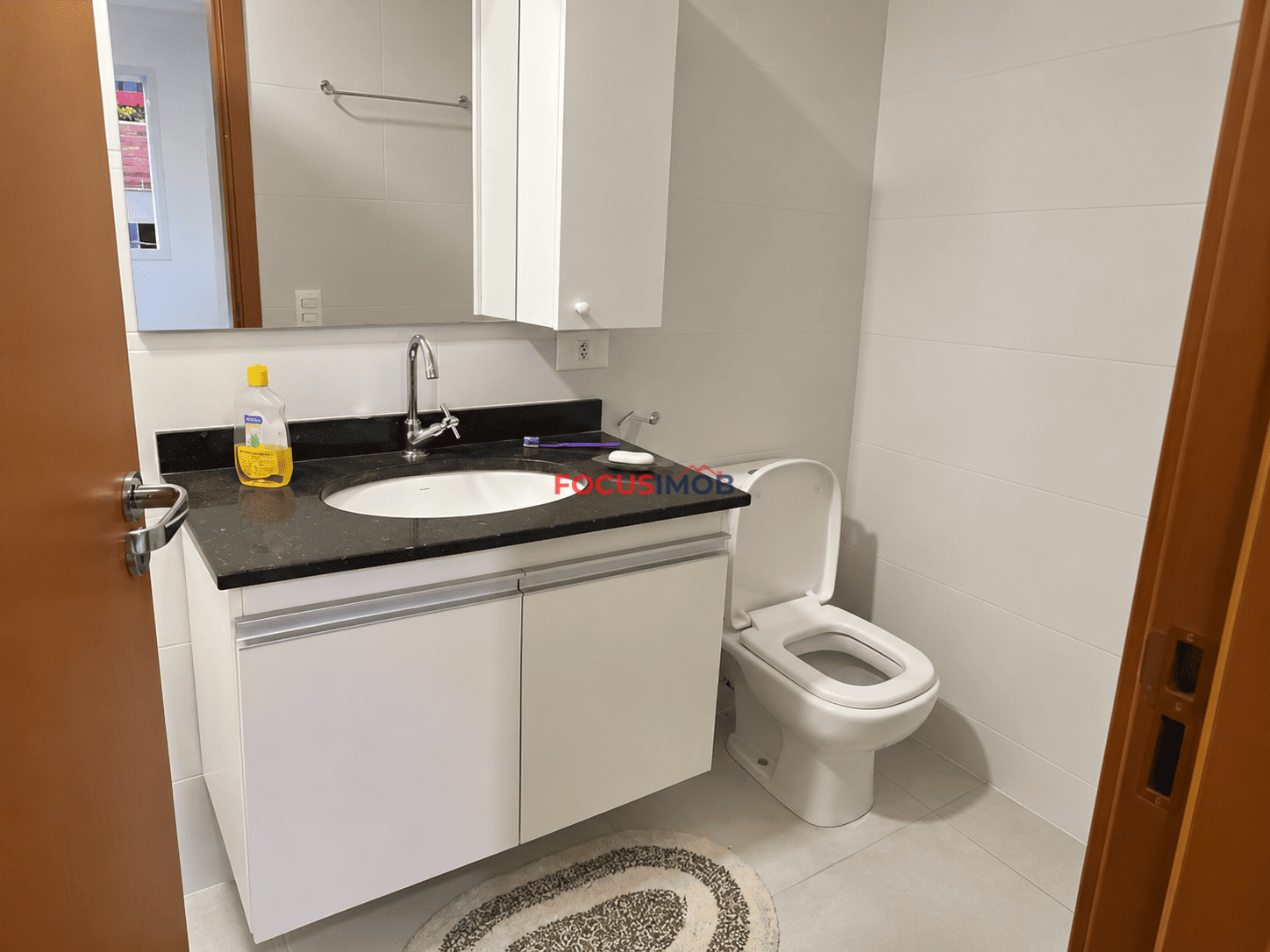 Apartamento à Venda na Praia das Toninhas – Ubatuba/SP | 3 Dormitórios, Suíte, Piscina e Porteira Fechada