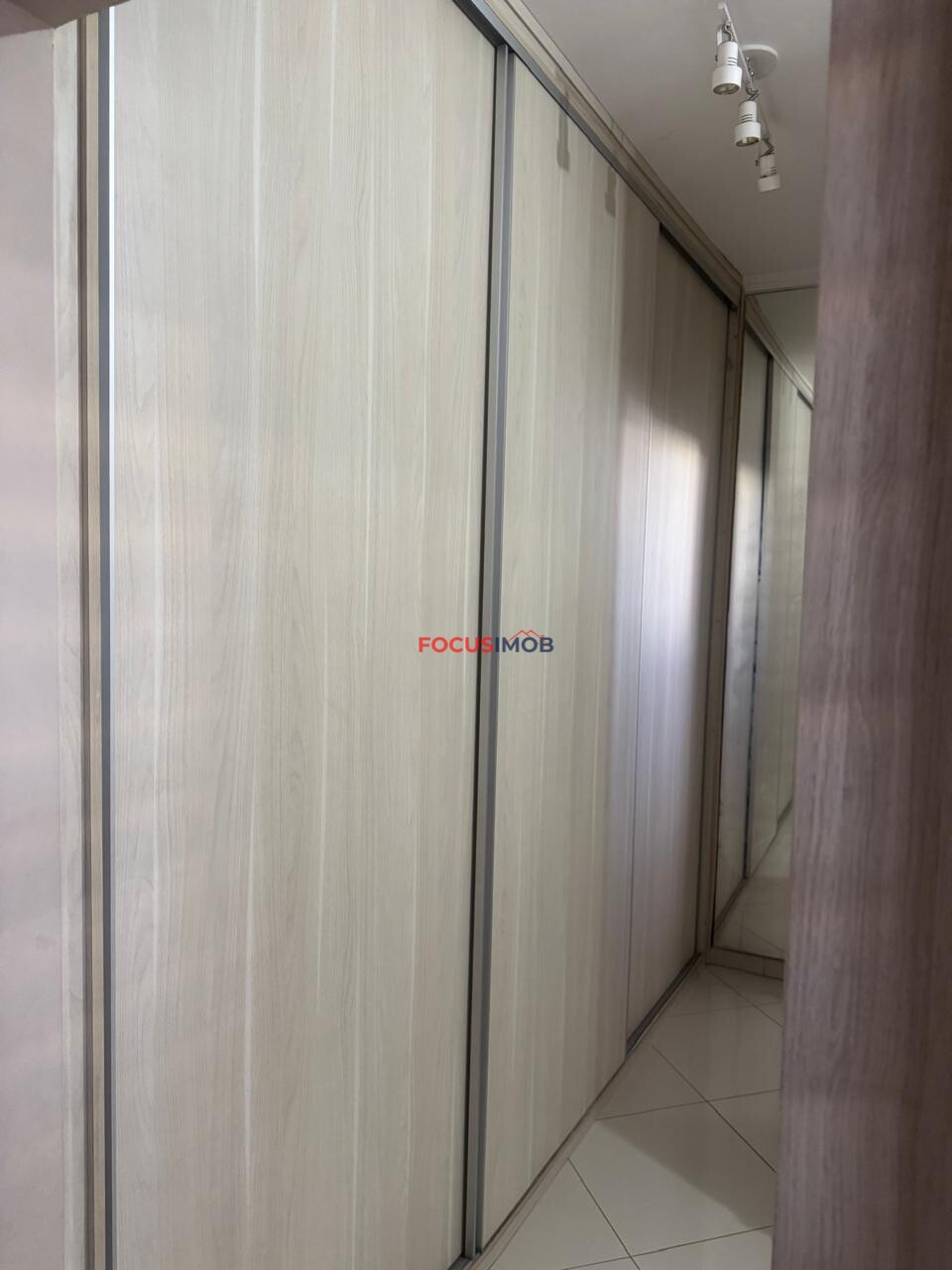 LINDA CASA COM PISCINA À VENDA – JARDIM CASA GRANDE | MOGI GUAÇU/SP