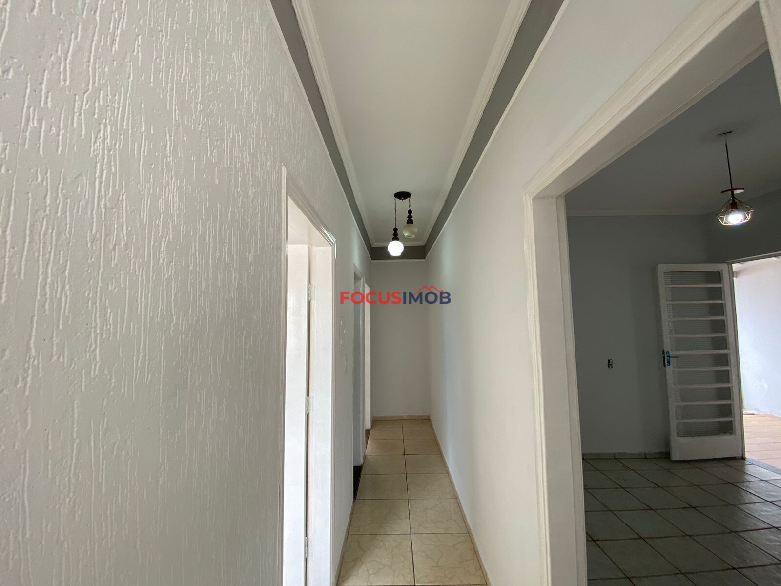 Casa no bairro Jardim Bandeirantes - 2 Dormitórios