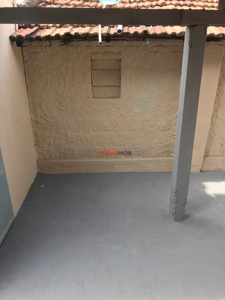 Excelente Oportunidade! 2 Casas no Mesmo Terreno com Potencial Comercial - Itapira/SP