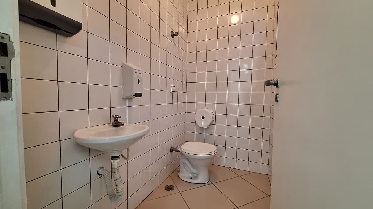 Prédio comercial em Luisiana - São Bernardo