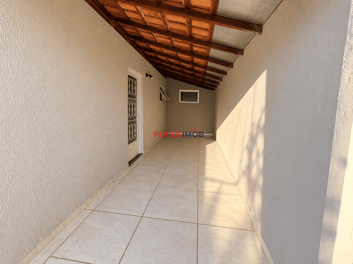 Casa à Venda no Jardim Fantinato – 2 Dormitórios, Suíte e Amplo Quintal