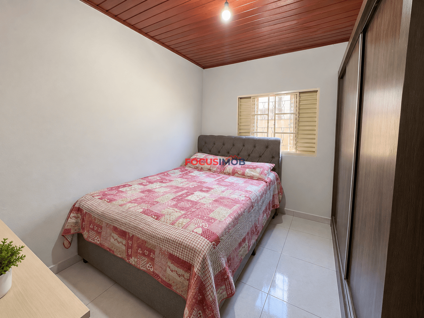 Casa à Venda no Jardim Fantinato – 2 Dormitórios, Suíte e Amplo Quintal