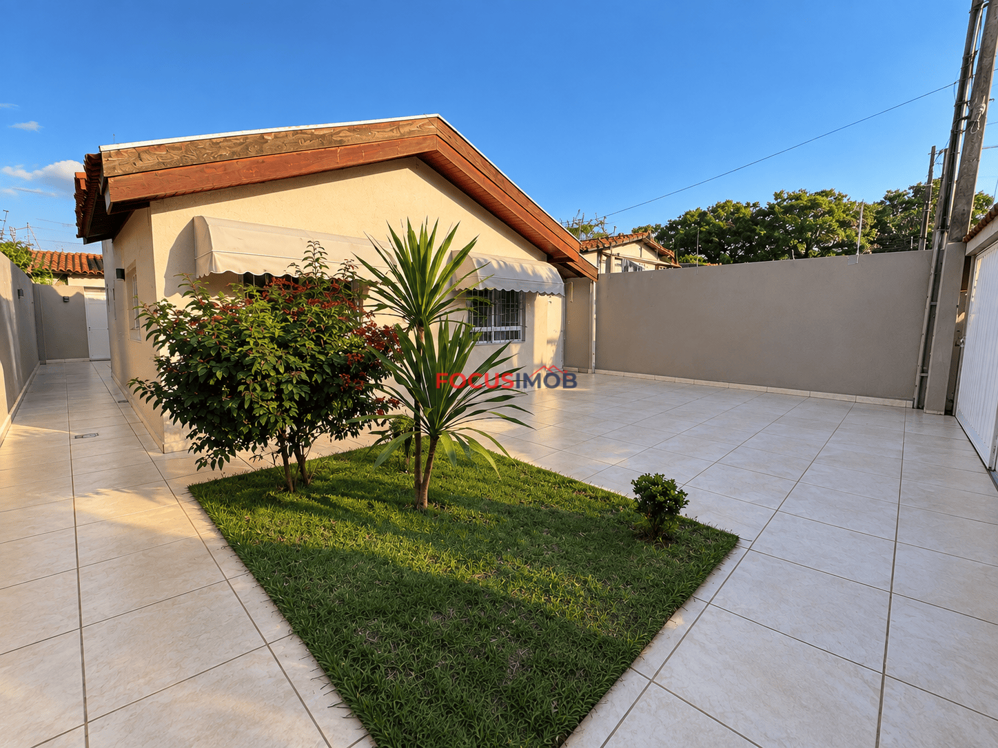 Casa à Venda no Jardim Fantinato – 2 Dormitórios, Suíte e Amplo Quintal
