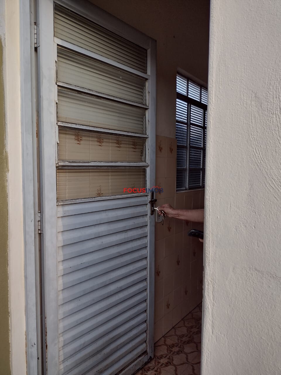 Casa na Vila São Carlos -Mogi Guaçu com edícula .