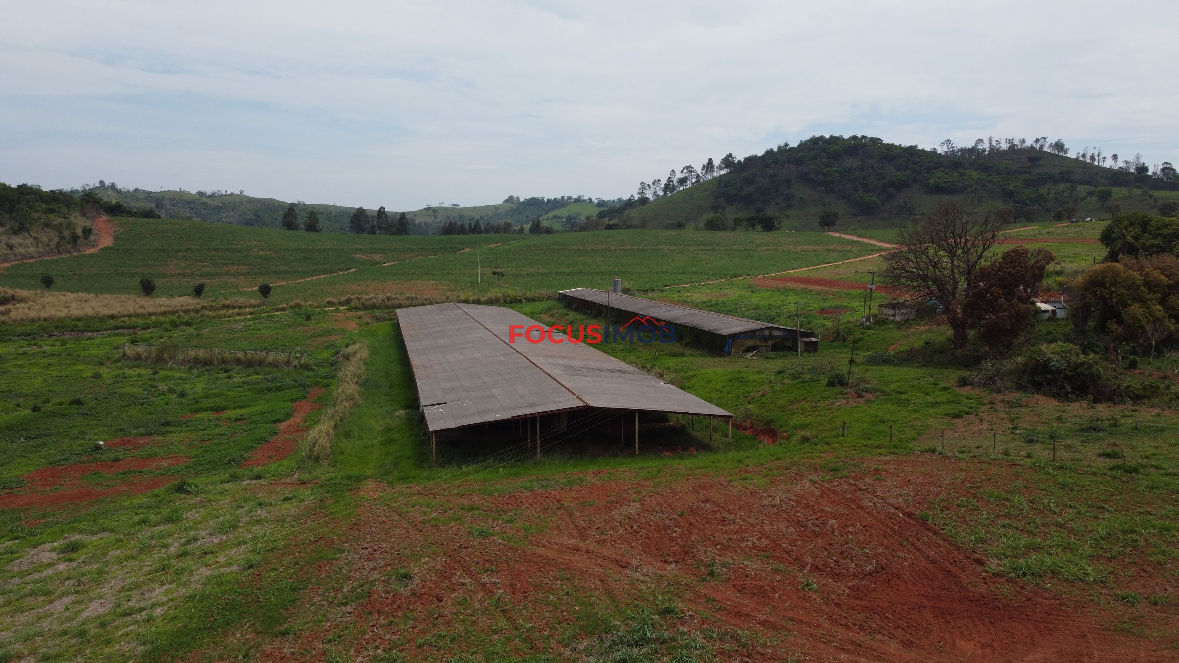 Granja / Propriedade Rural à Venda – Estrutura Completa e Excelente Localização