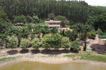 Excelente Oportunidade – Propriedade Rural com Grande Potencial Comercial e de Lazer