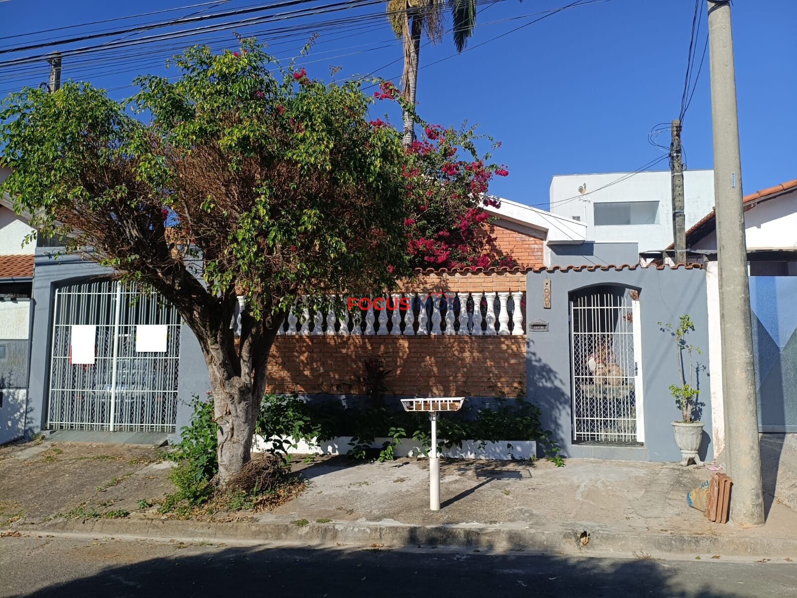 Excelente Imóvel com 3 Dormitórios Próximo ao Centro, Completa com Espaço Gourmet e Quintal