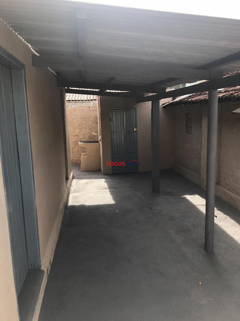 Excelente Oportunidade! 2 Casas no Mesmo Terreno com Potencial Comercial - Itapira/SP