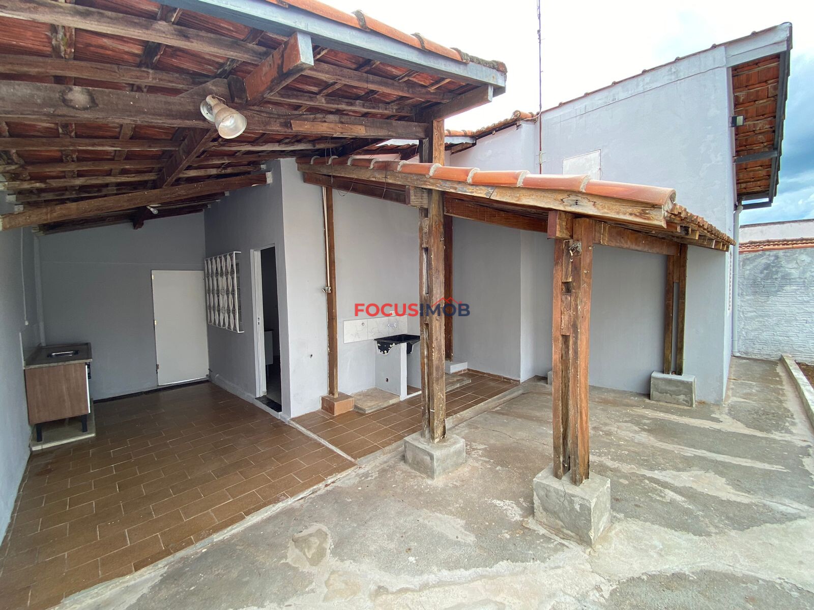 Casa no bairro Jardim Bandeirantes - 2 Dormitórios