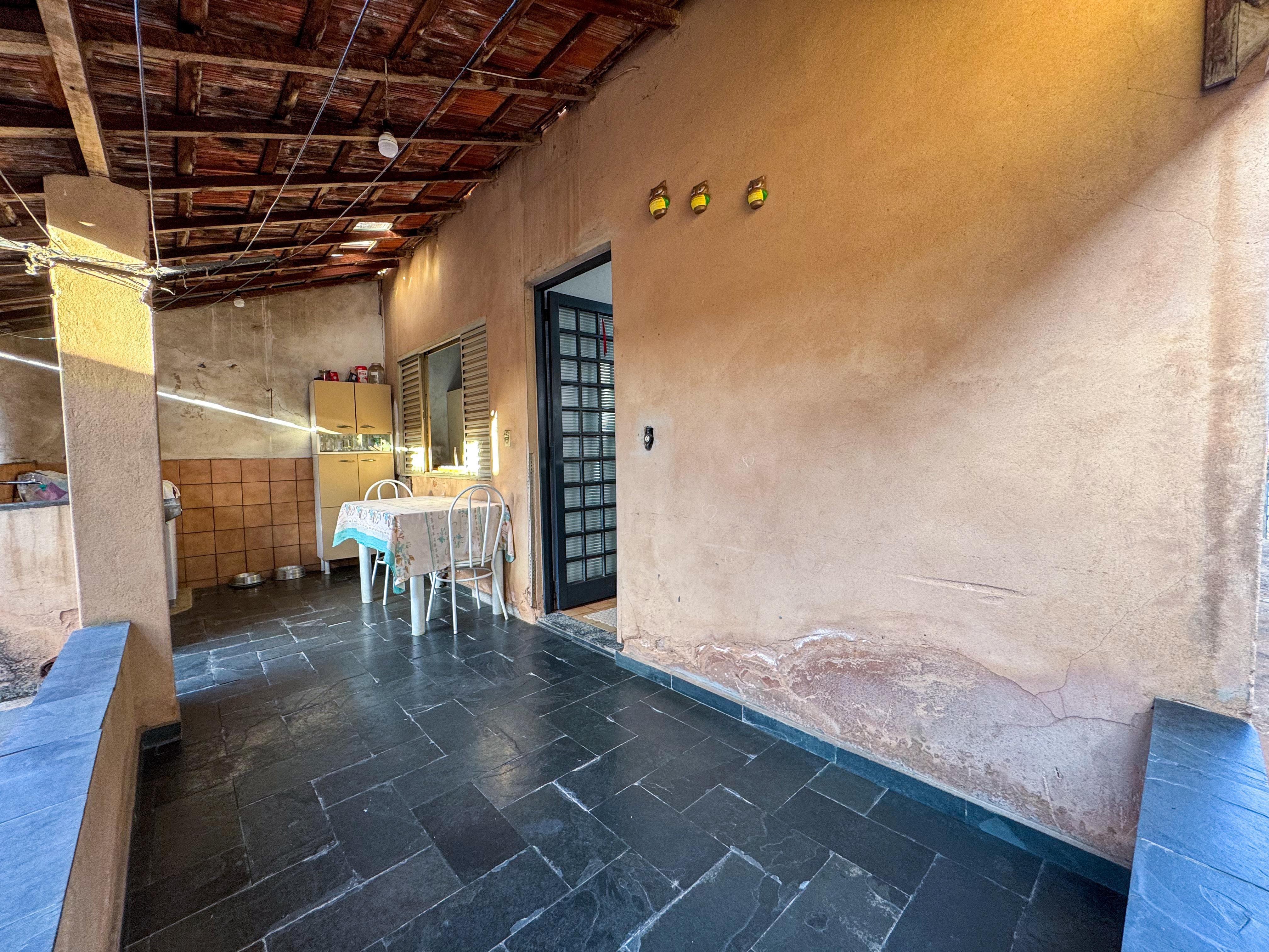 Vendo Casa Itacolomy II - Mogi Guaçu- 2 quartos