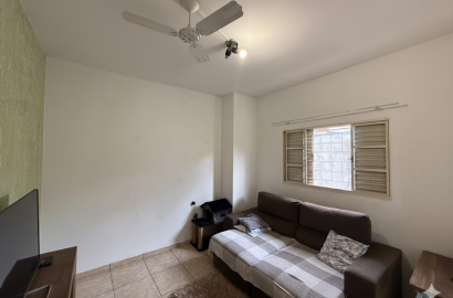 🏡 Casa à Venda no Bairro Capela – Região Central de Mogi Guaçu/SP ✨ Imóvel com edícula e amplo terreno