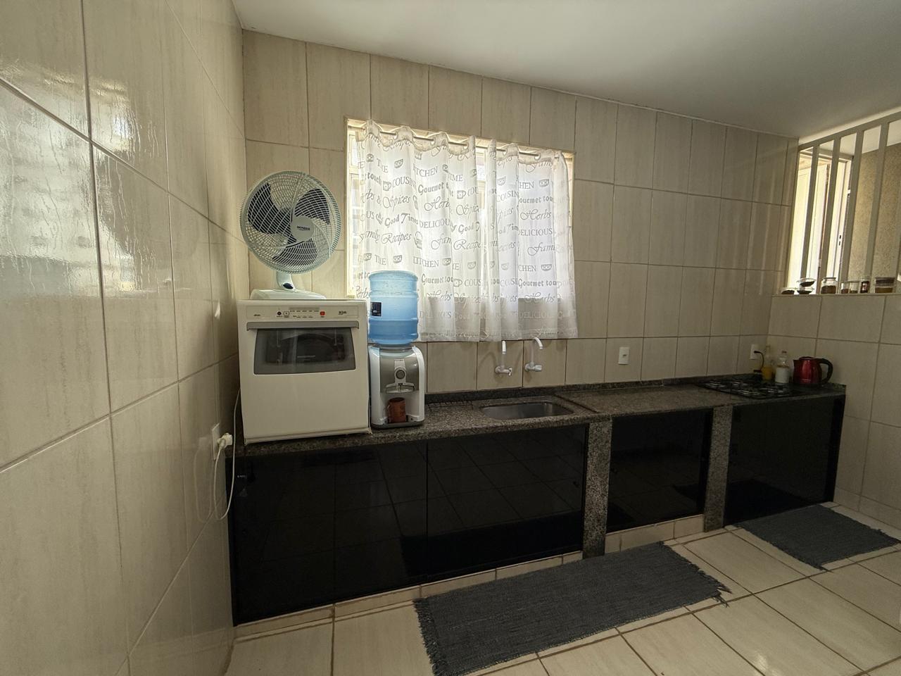 CASA À VENDA COM ÁREA GOURMET E PISCINA ACERTA PERMUTA EM CHACARA