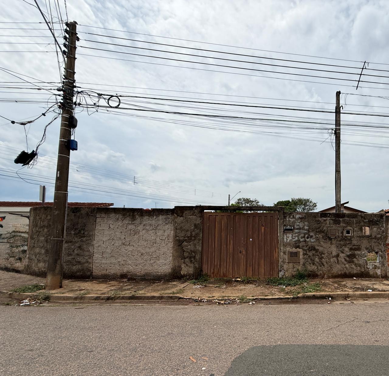 TERRNO À VENDA PROXIMO SENAI MOGI GUAÇU 329 METROS