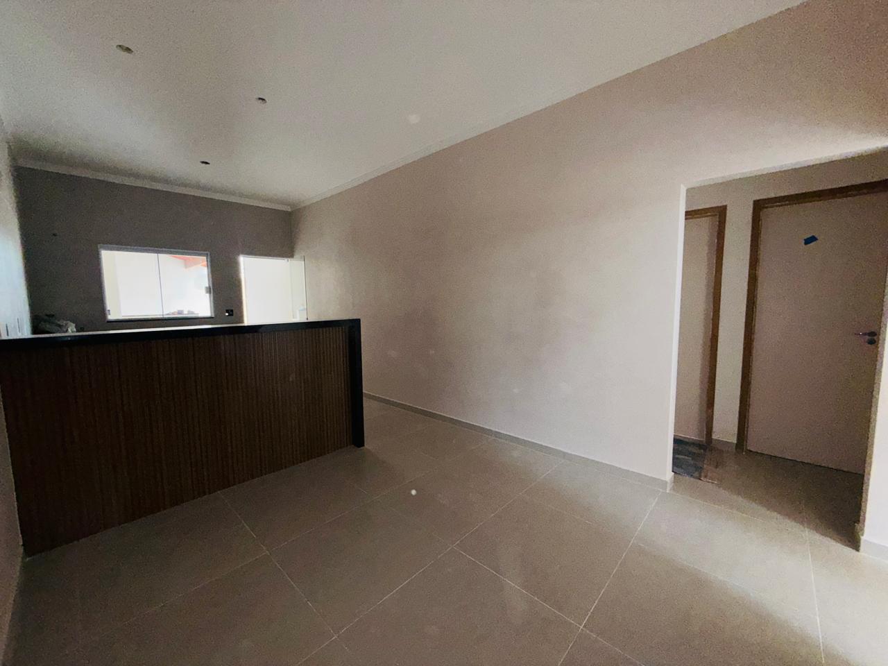 CASA À VENDA CONDOMÍNIO TERRAS DA CACHOEIRA ESTUDA POSSIBILIDADE DE PERMUTA EM APARTAMENTO.