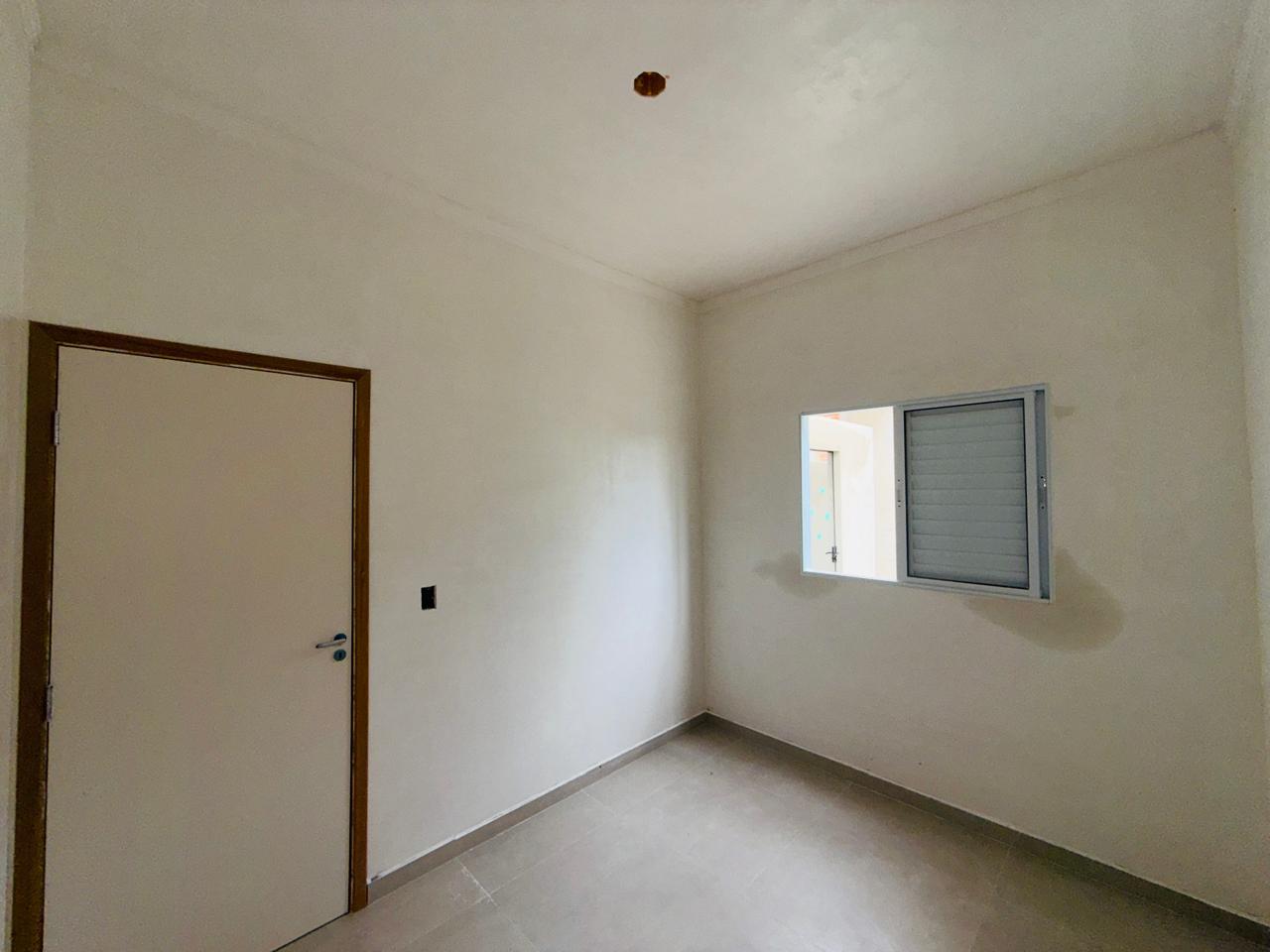 CASA À VENDA CONDOMÍNIO TERRAS DA CACHOEIRA ESTUDA POSSIBILIDADE DE PERMUTA EM APARTAMENTO.