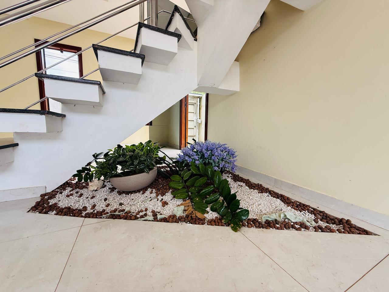 CASA À VENDA JARDIM ELDORADO 2