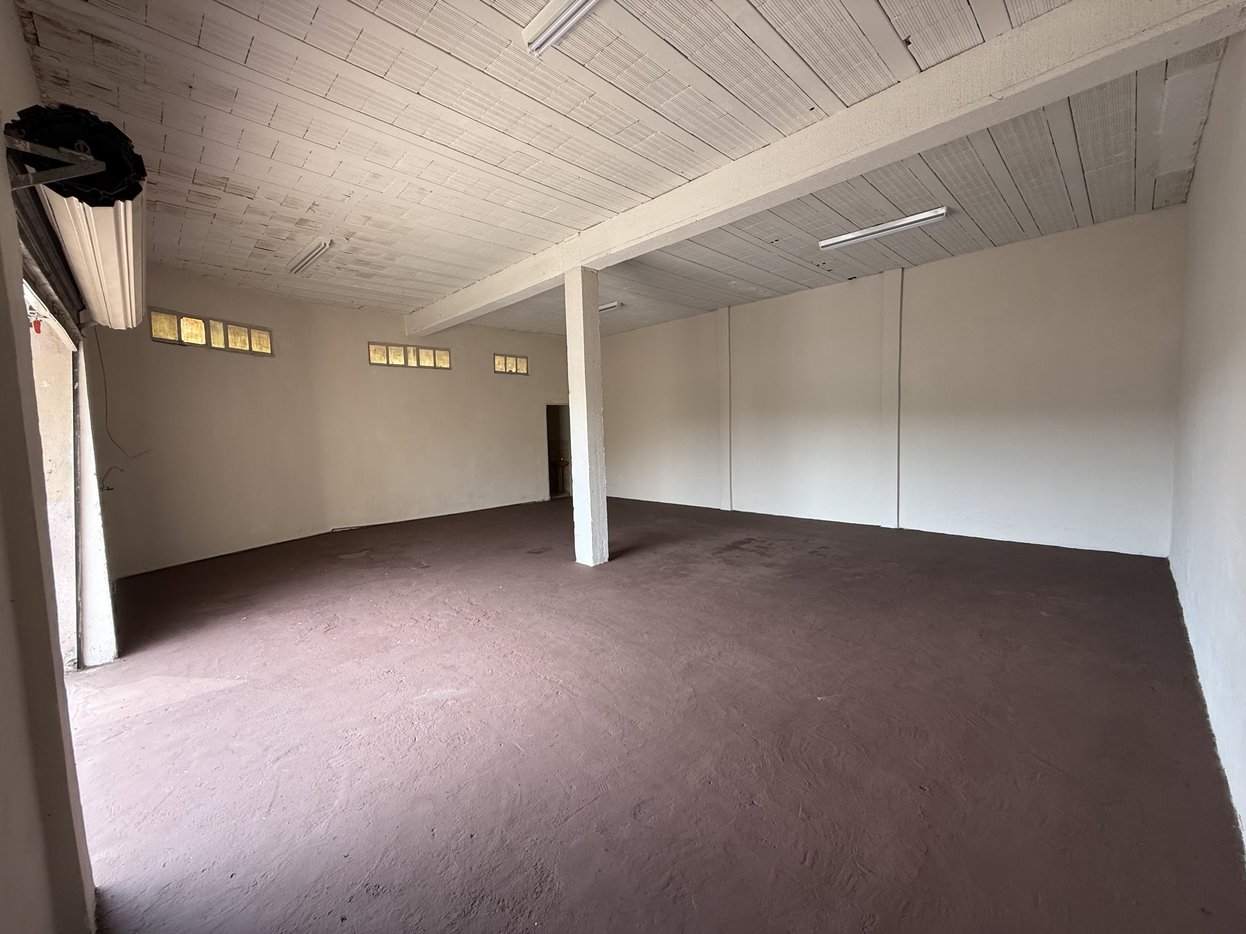 Barracão para locação Istor Luppi