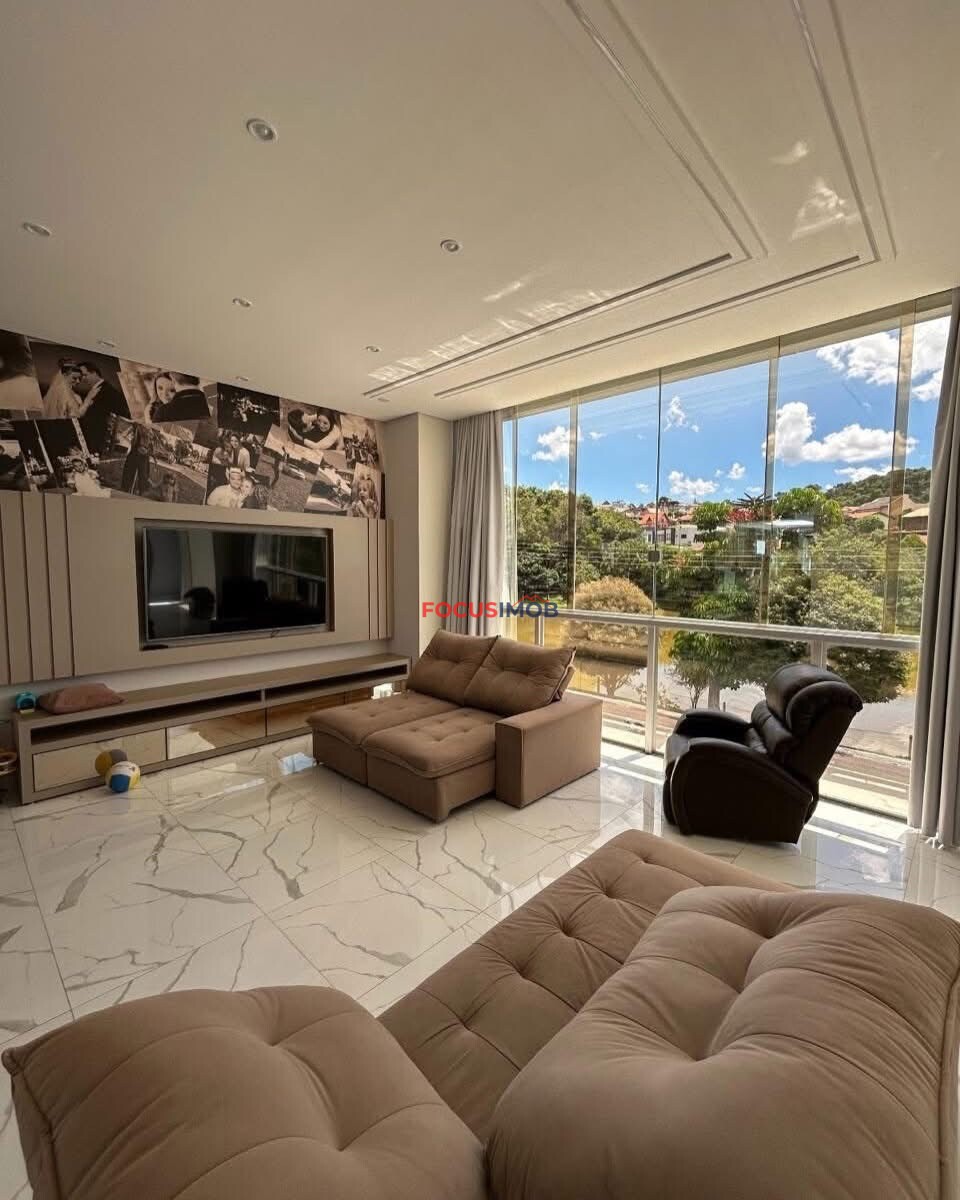 Casa Alto Padrão