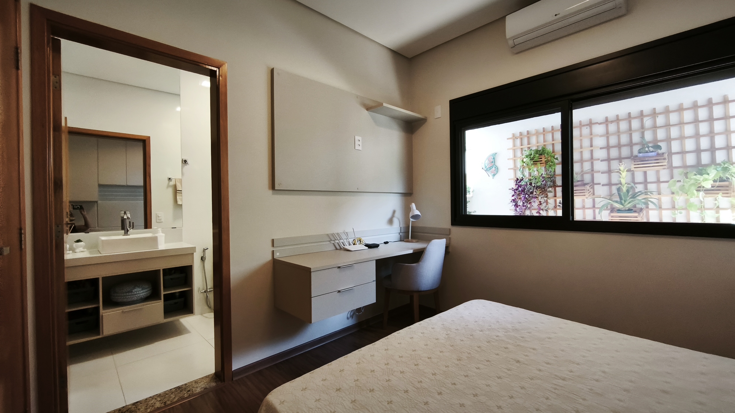 OPORTUNIDADE ÚNICA - Excelente Casa no Circuito das Águas Paulista - Águas de Lindóia - Condomínio Fechado