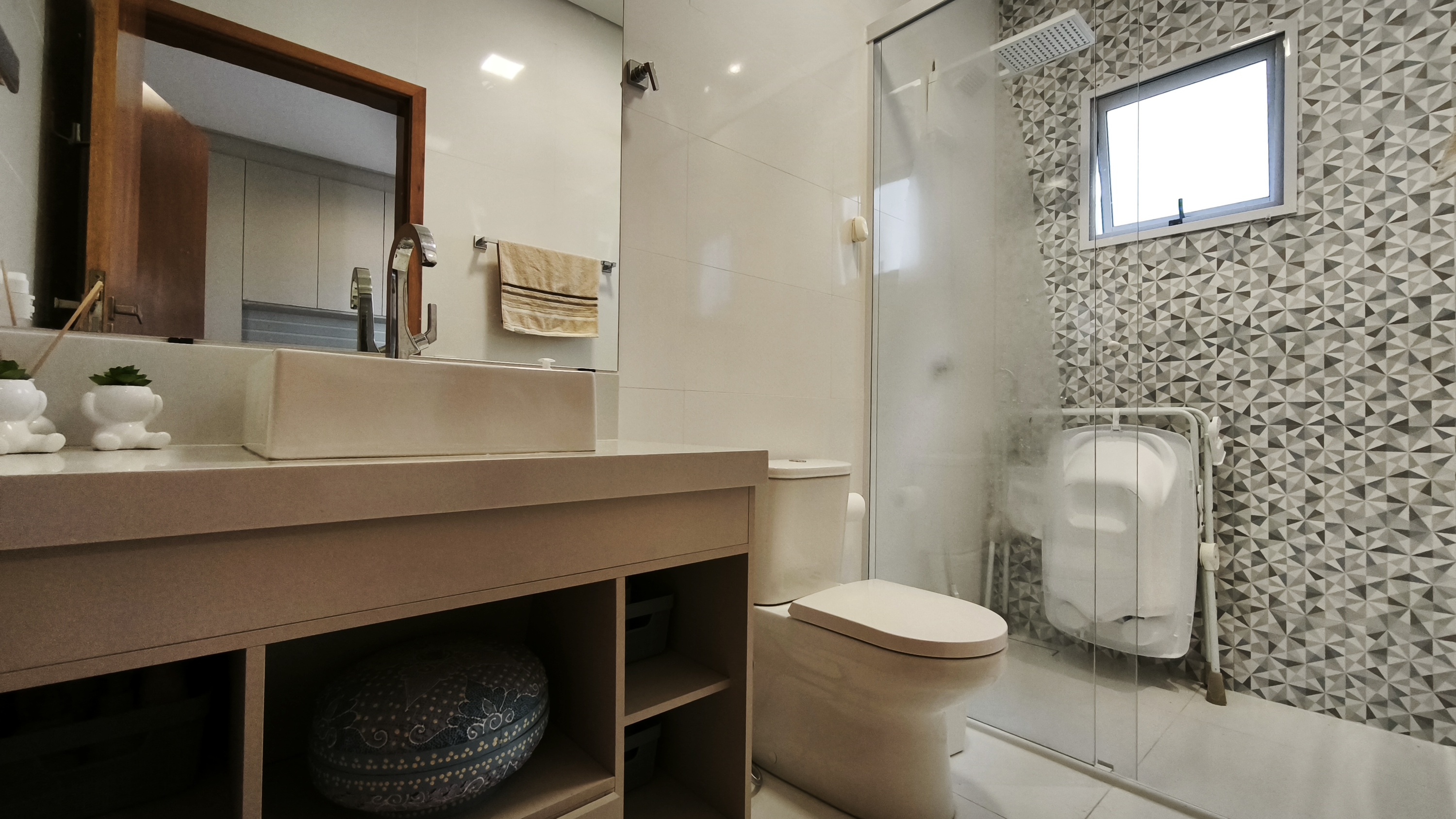 OPORTUNIDADE ÚNICA - Excelente Casa no Circuito das Águas Paulista - Águas de Lindóia - Condomínio Fechado