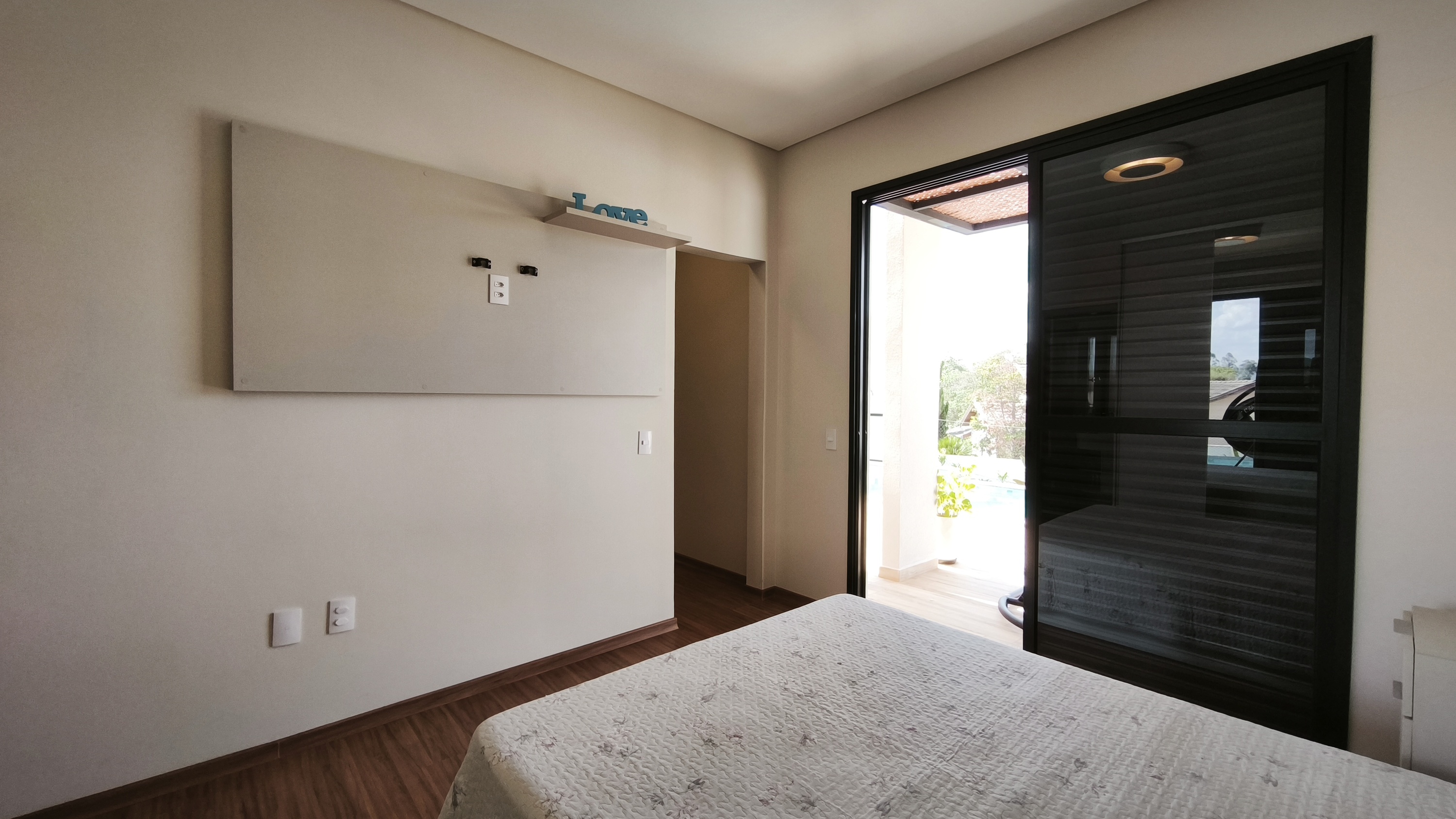 OPORTUNIDADE ÚNICA - Excelente Casa no Circuito das Águas Paulista - Águas de Lindóia - Condomínio Fechado