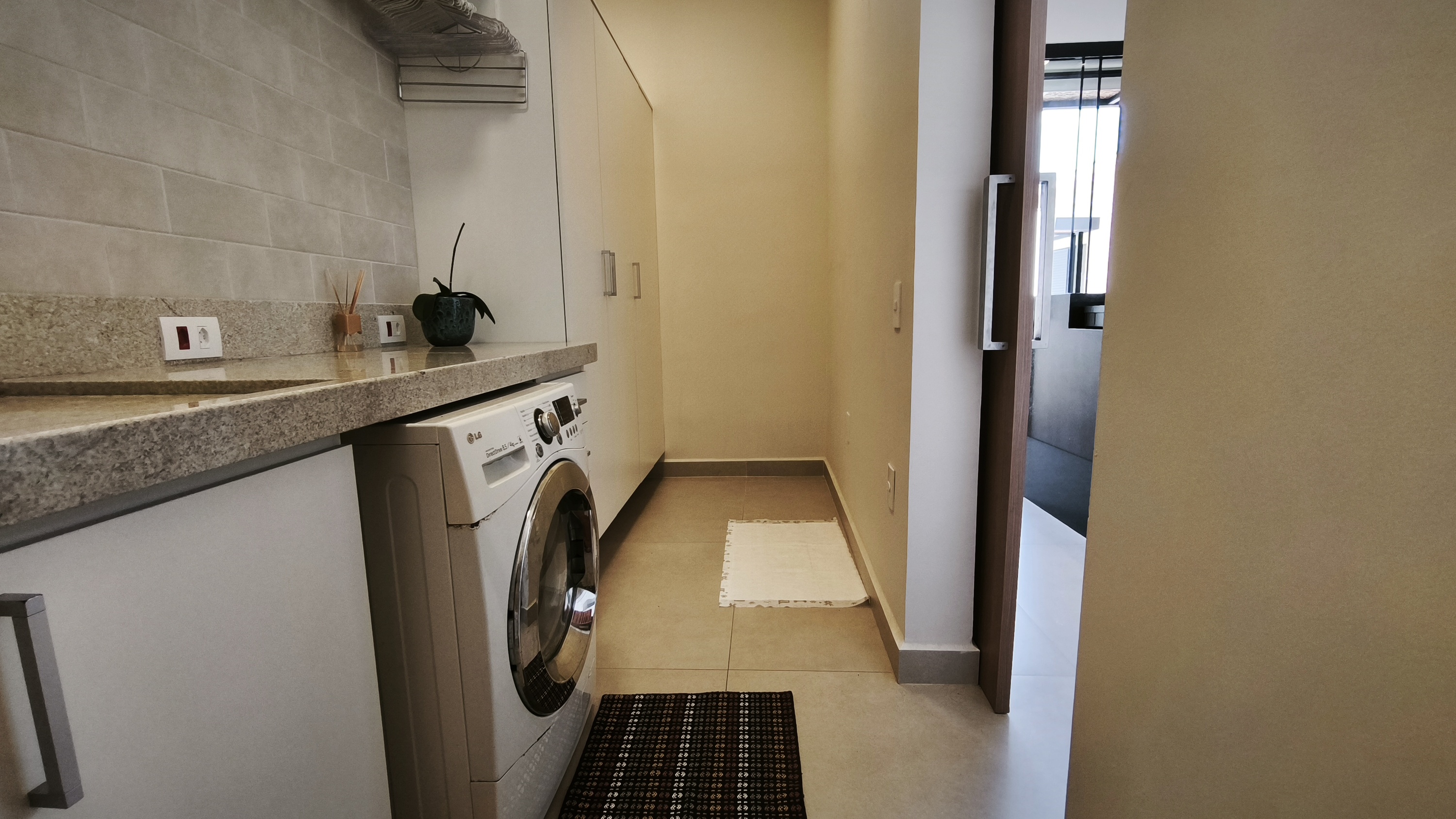 OPORTUNIDADE ÚNICA - Excelente Casa no Circuito das Águas Paulista - Águas de Lindóia - Condomínio Fechado