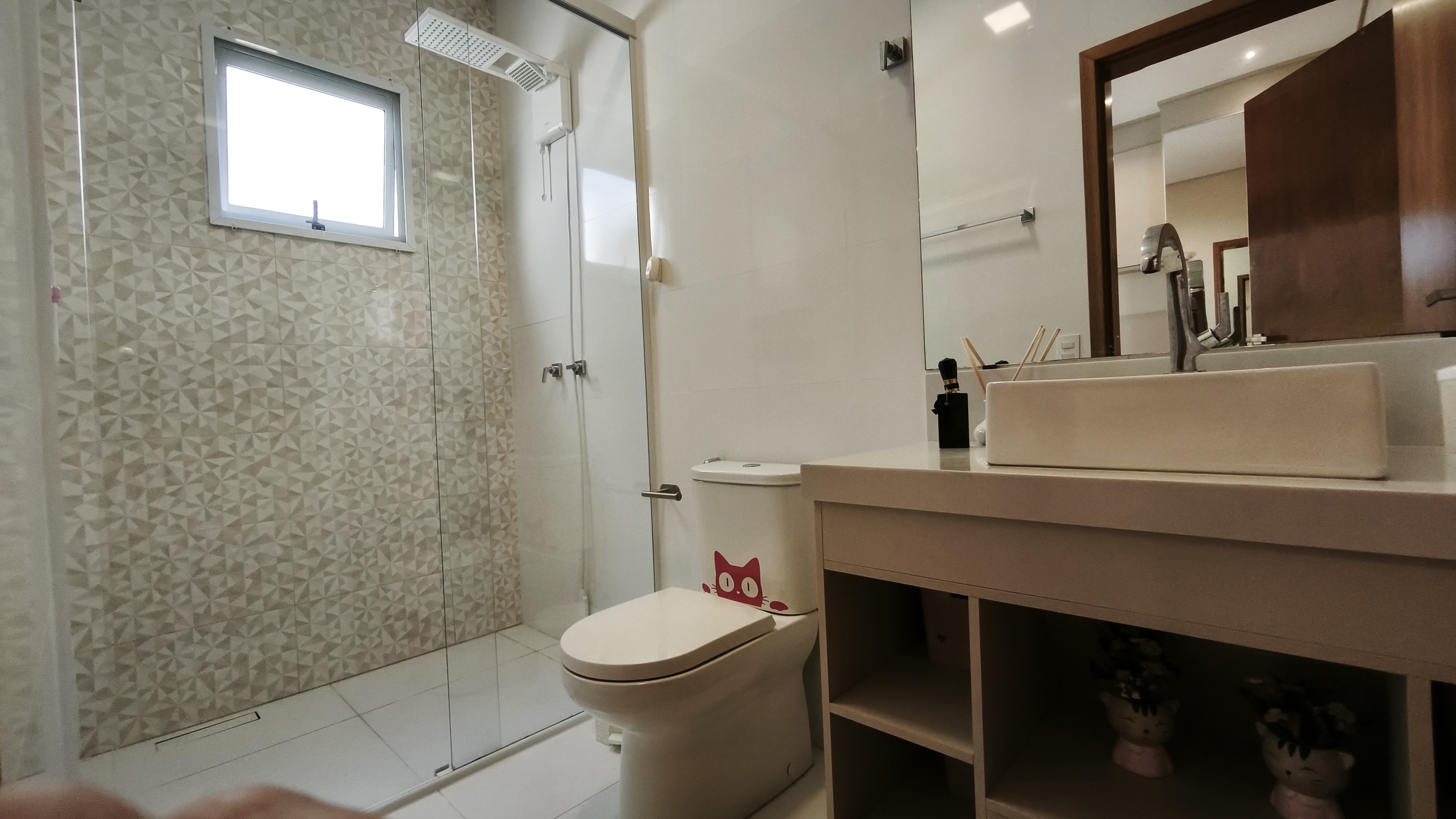 OPORTUNIDADE ÚNICA - Excelente Casa no Circuito das Águas Paulista - Águas de Lindóia - Condomínio Fechado