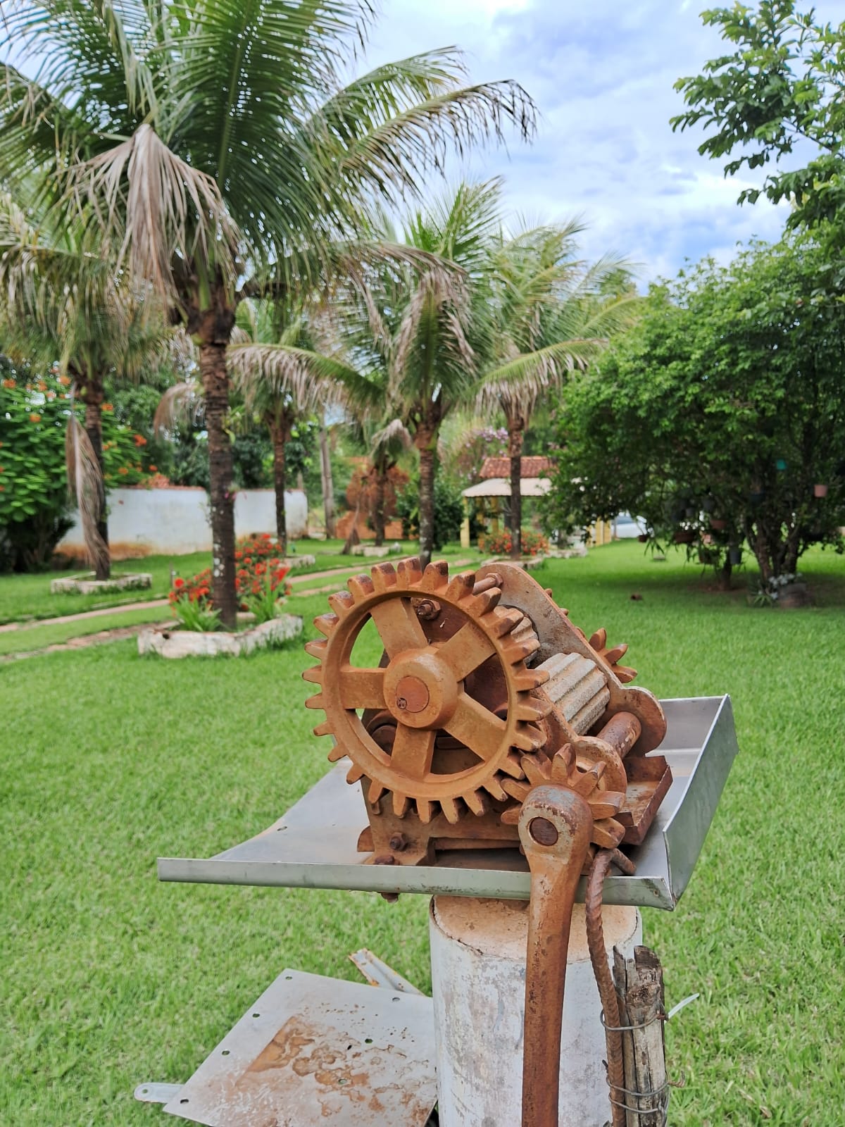 Chácara com 03 dormitórios à venda, 1.000 m² por R$485.000,00 - Mogi Guaçu/SP