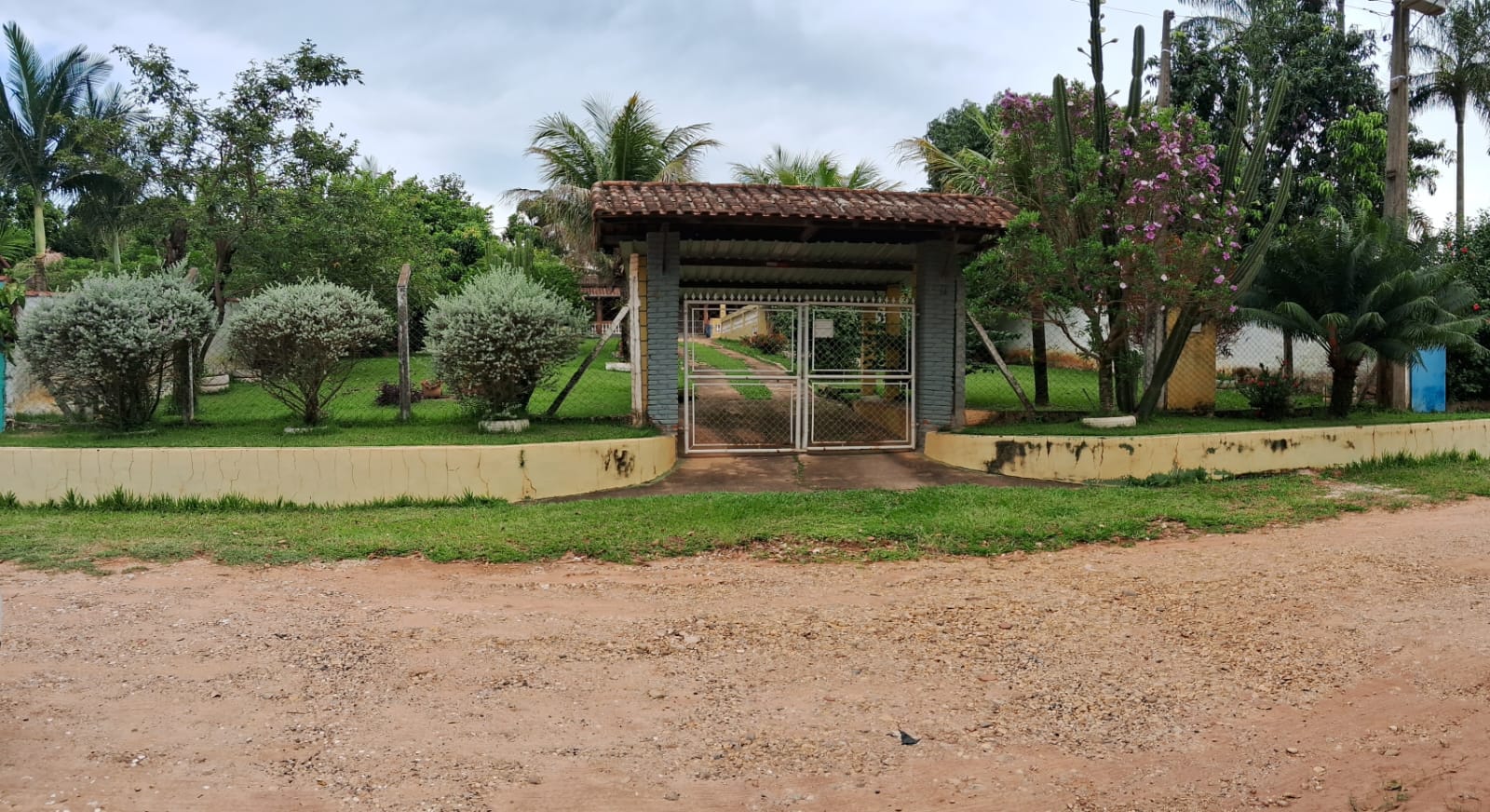 Chácara com 03 dormitórios à venda, 1.000 m² por R$485.000,00 - Mogi Guaçu/SP