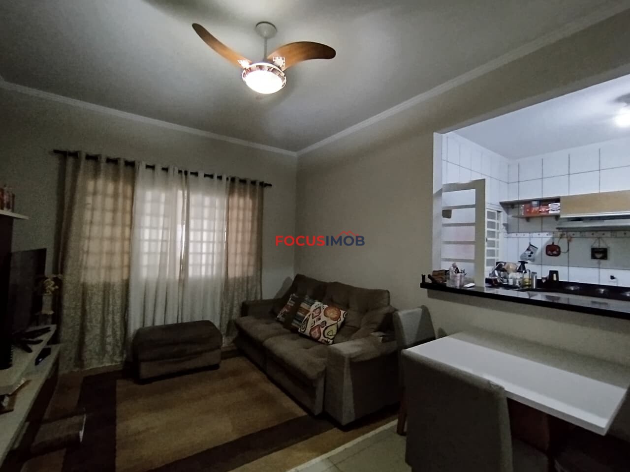 Casa com 3 Quartos sendo 1 suíte à Venda 80 m², por R$ 400.000