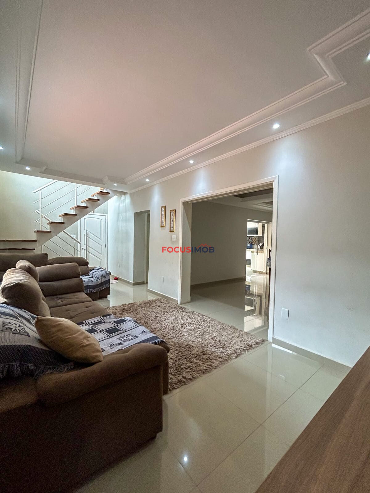 Sobrado a venda no bairro Jardim Jacira, Mogi Guaçu - SP