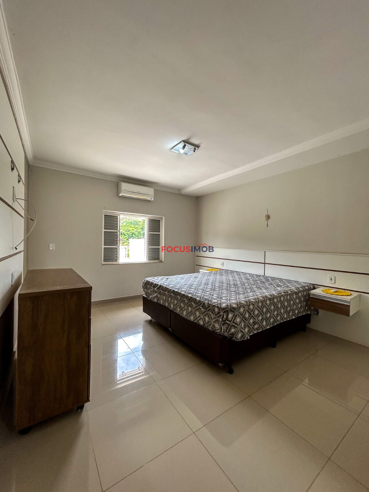 Sobrado a venda no bairro Jardim Jacira, Mogi Guaçu - SP