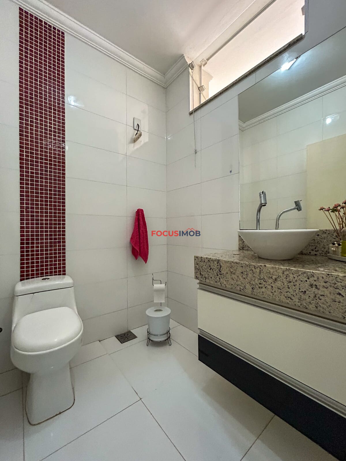 Sobrado a venda no bairro Jardim Jacira, Mogi Guaçu - SP