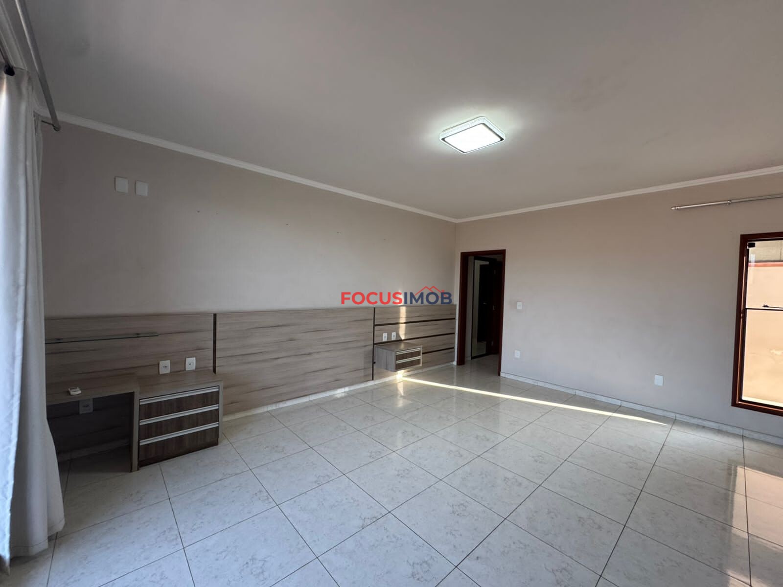 Maravilhoso sobrado à venda no Jardim Santo Antônio, em Mogi Guaçu