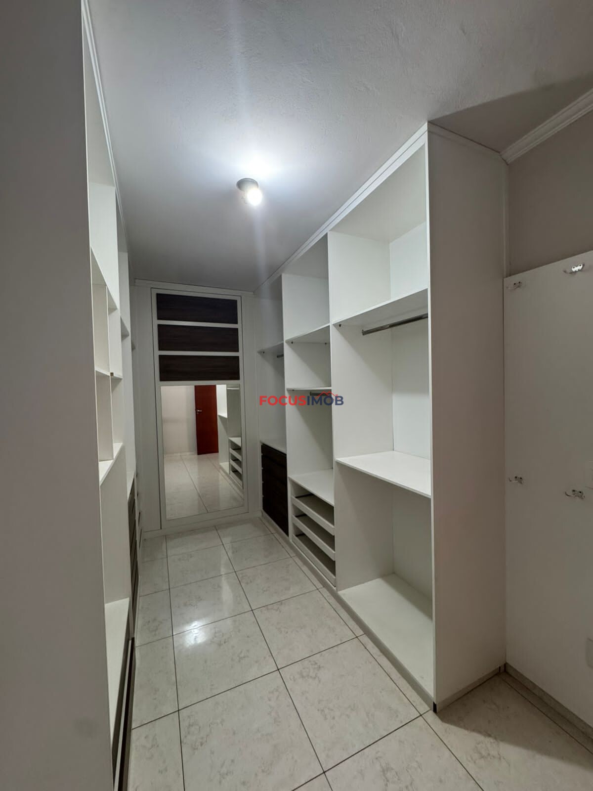 Maravilhoso sobrado à venda no Jardim Santo Antônio, em Mogi Guaçu