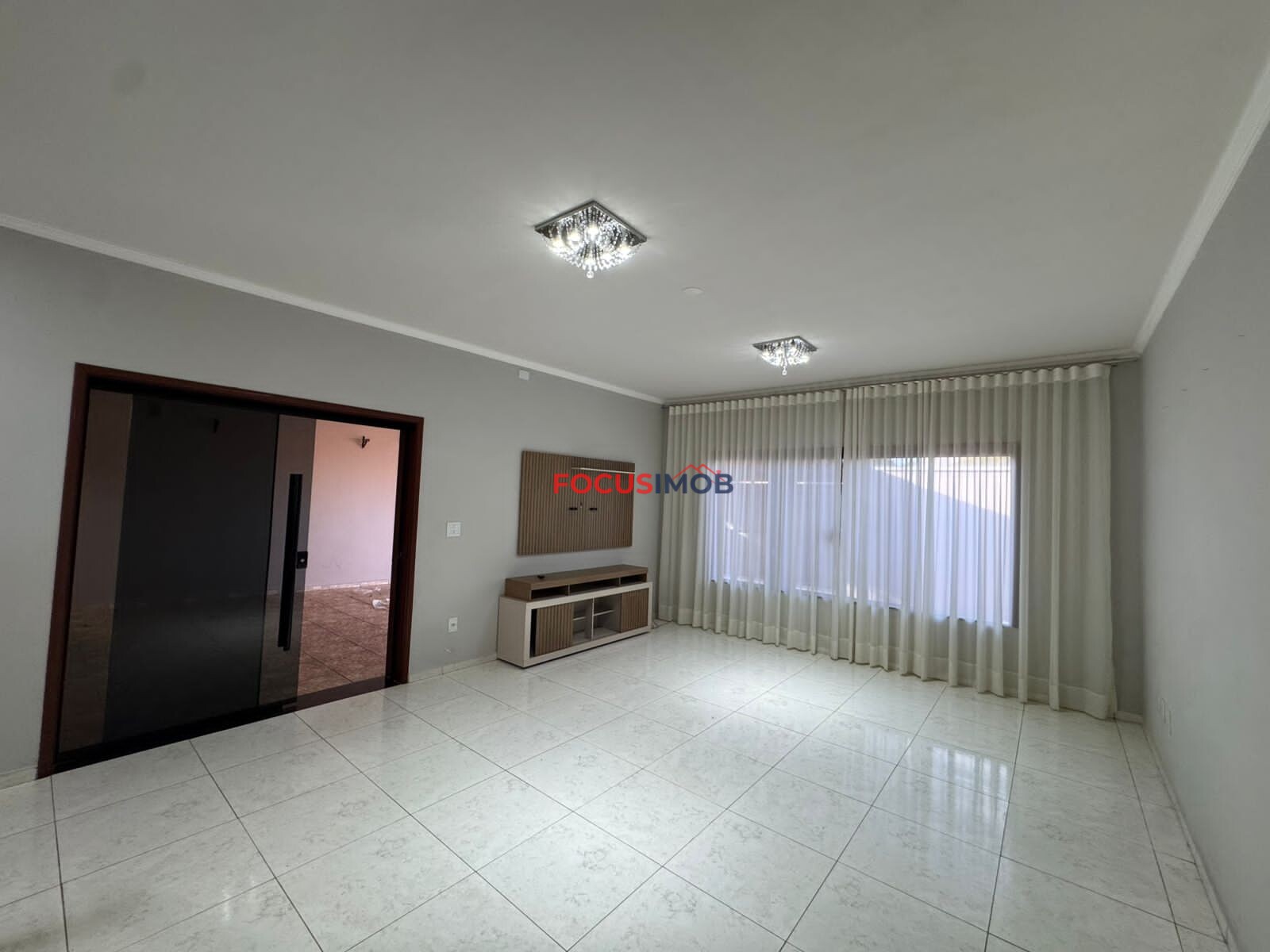 Maravilhoso sobrado à venda no Jardim Santo Antônio, em Mogi Guaçu