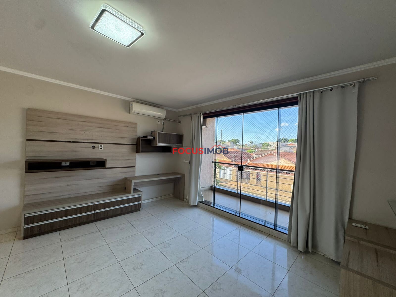 Maravilhoso sobrado à venda no Jardim Santo Antônio, em Mogi Guaçu