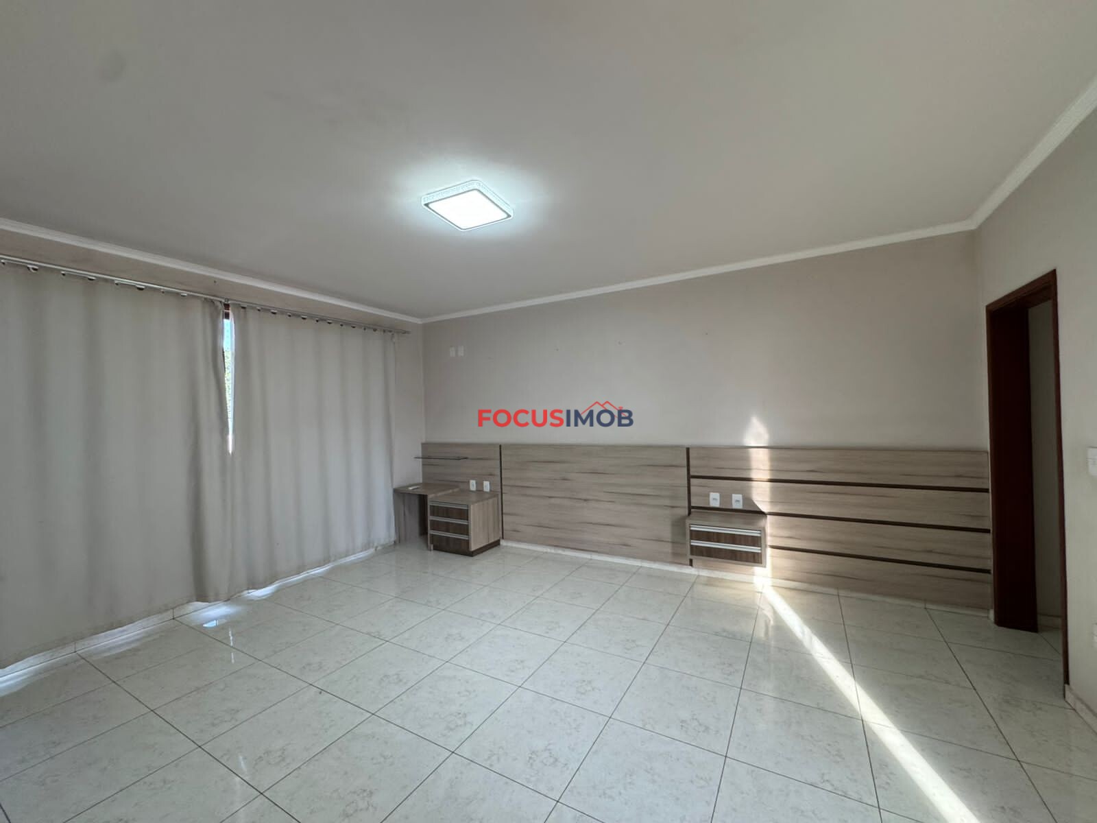 Maravilhoso sobrado à venda no Jardim Santo Antônio, em Mogi Guaçu