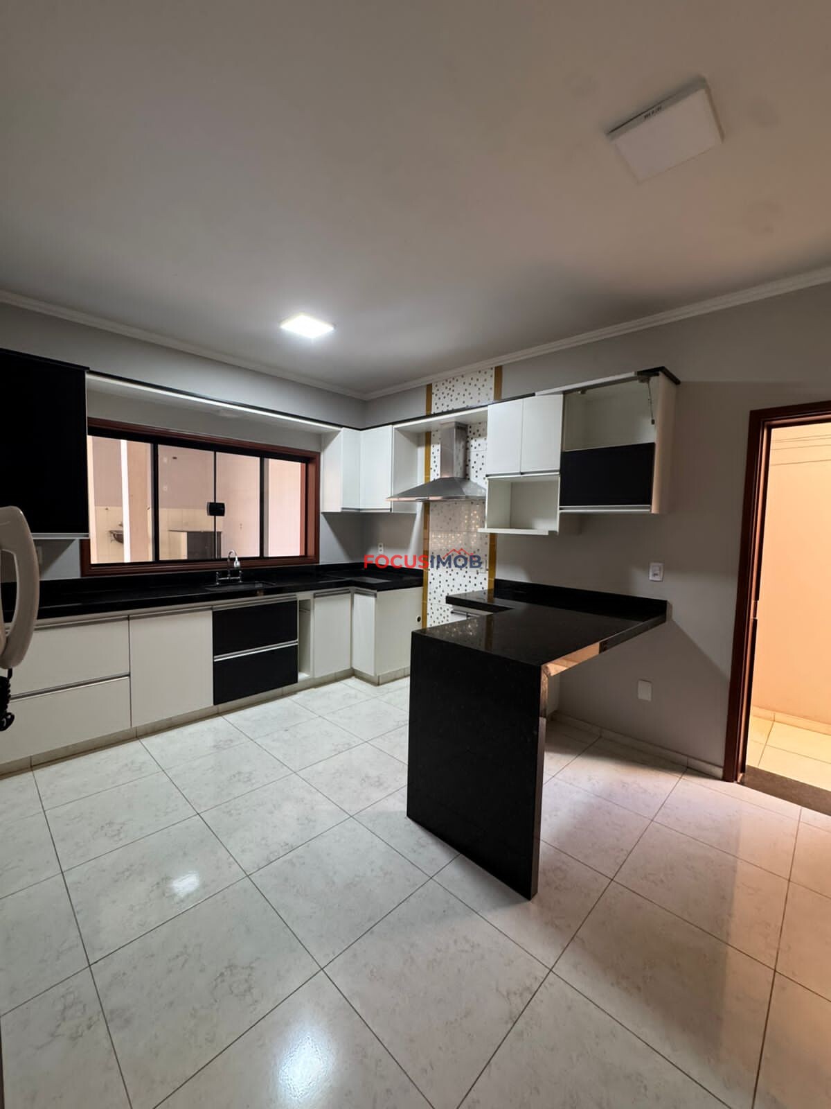 Maravilhoso sobrado à venda no Jardim Santo Antônio, em Mogi Guaçu