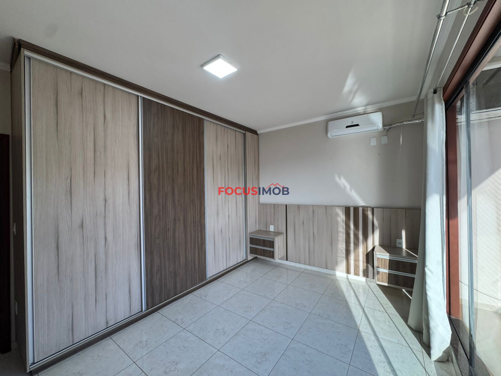 Maravilhoso sobrado à venda no Jardim Santo Antônio, em Mogi Guaçu