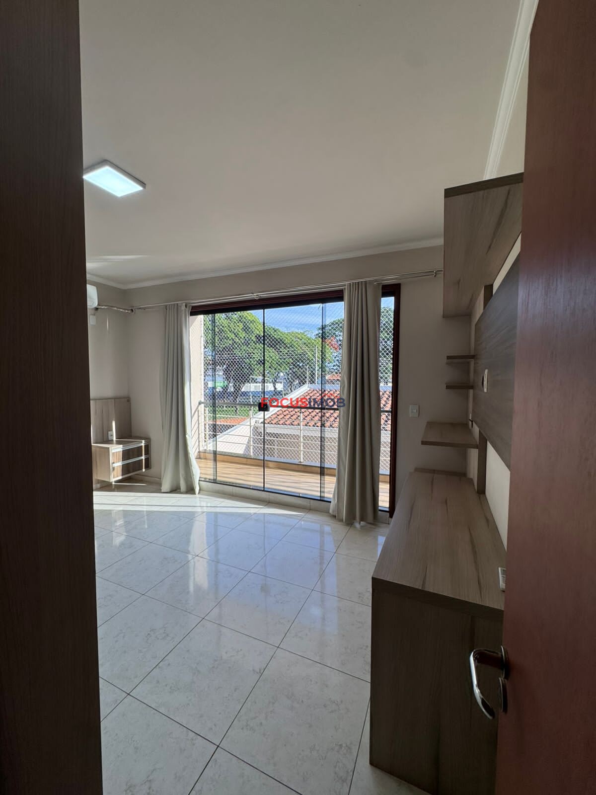 Maravilhoso sobrado à venda no Jardim Santo Antônio, em Mogi Guaçu