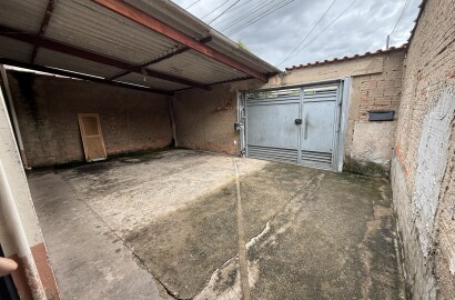 Casa 2 quartos - Istor Luppi