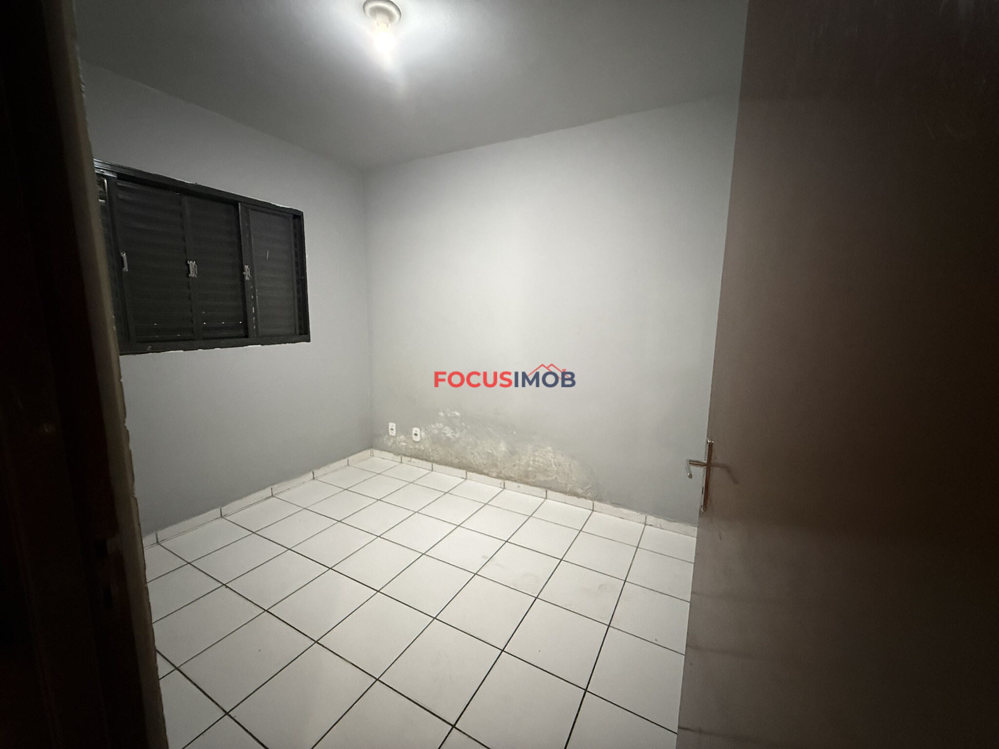 Casa 2 quartos - Istor Luppi