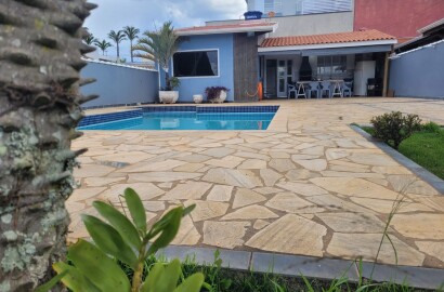Casa em condomínio Águas de Lindóia