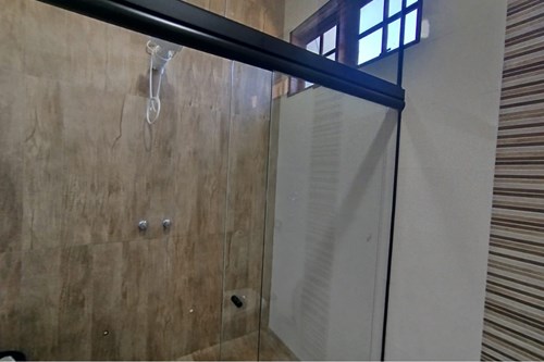 Sobrado com vista panorâmica e 4 dormitórios sendo duas suítes  no Jardim Itacolomy