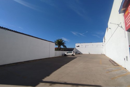 "Terreno Comercial em Itapira - Oportunidade Única!"