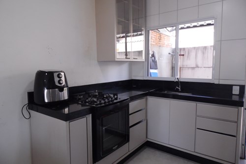 Charmosa Casa em Condomínio e Mogi Guaçu