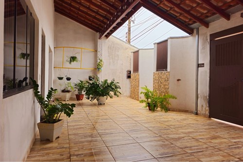 Vende-se Casa Jd. Santa Marta - Mogi Guaçu/SP