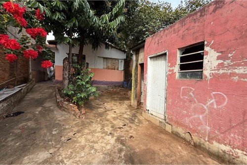 CASA OU COMERCIO À VENDA NA AVENIDA MOGI MIRIM
